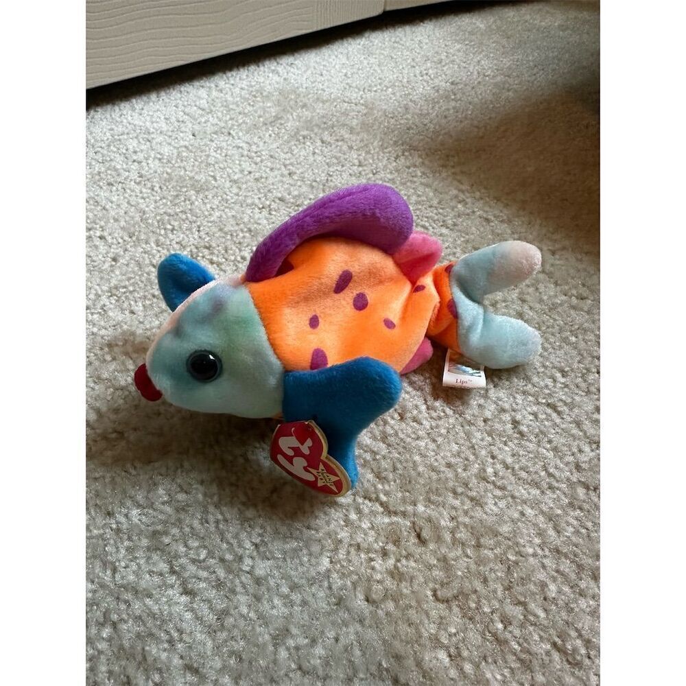 Rare TY Beanie Baby Lips the Fish 1999 Retired Collectible Plush